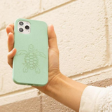 Pela iPhone 12/iPhone 12 Pro Sustainable Case - Ocean Turquoise (Turtle Edition)